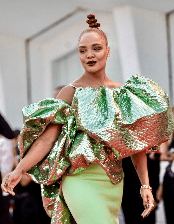 Vestidos, joyas y relojes de película: El Festival Internacional de Cine de Venecia 2022 16 image 21