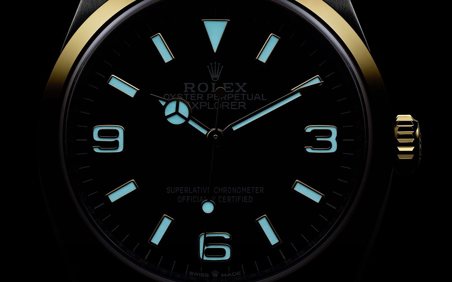 04.Two Column M124273 0001 21pp 001 desktop