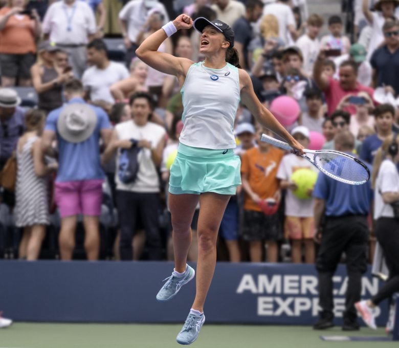 03.Two Column USO19jb 2658 R 750x680 portrait