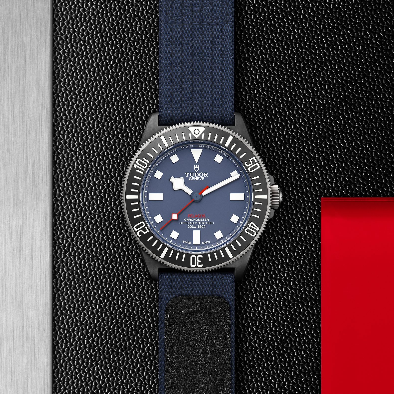 m25707kn 0001 flatlay std m25707kn 0001 flatlay std