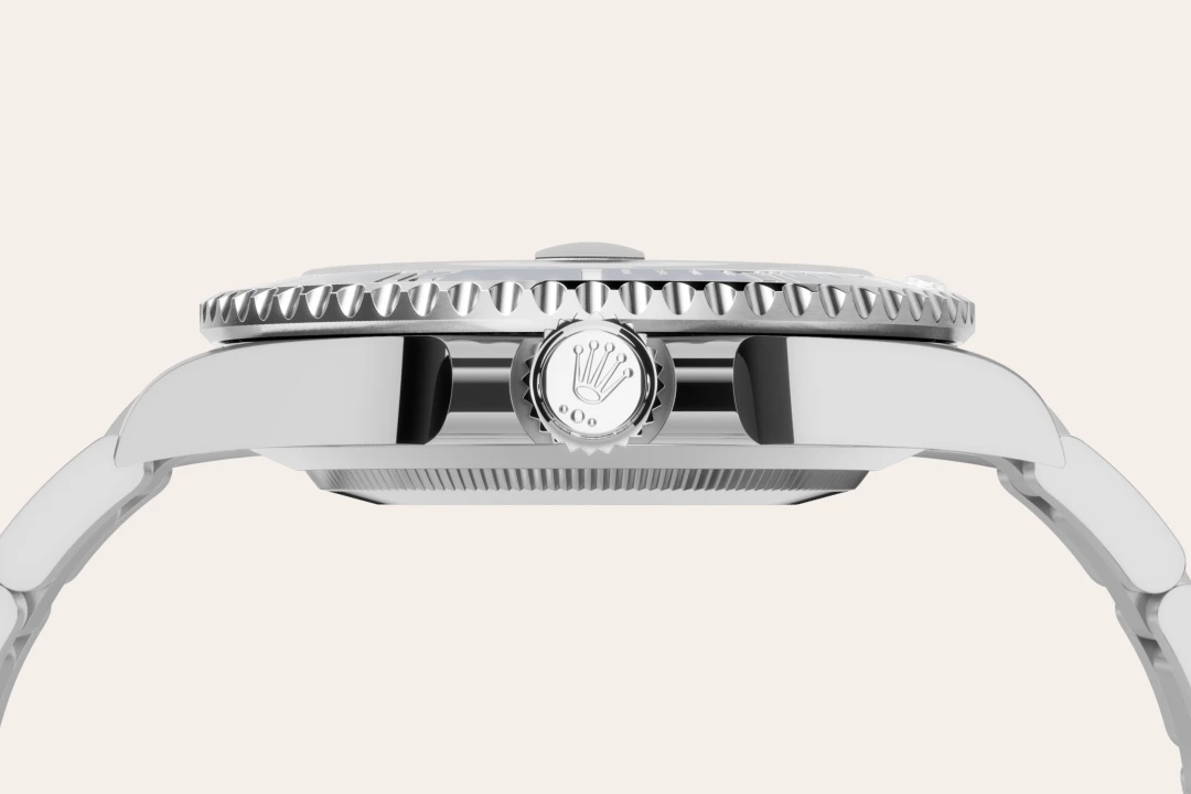 Submariner Date 14 m126619lb 0003 060 1.webp
